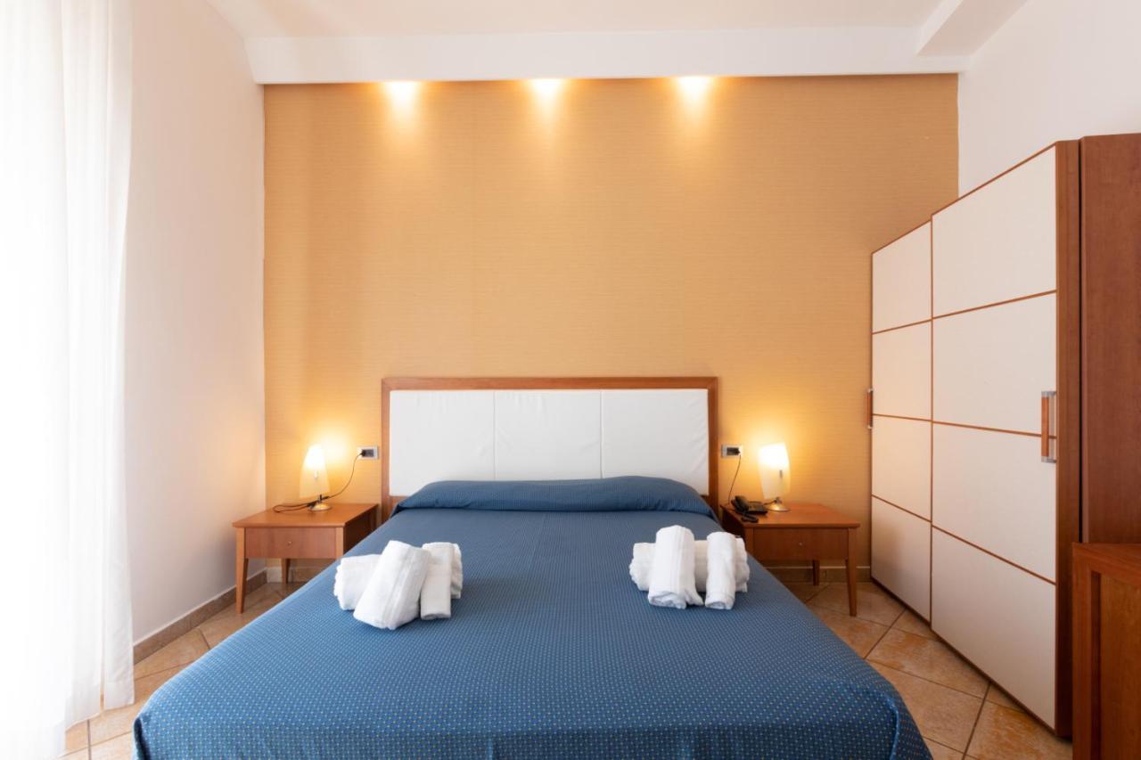 Hotel Aurora E Del Benessere Santa Cesarea Terme Eksteriør billede