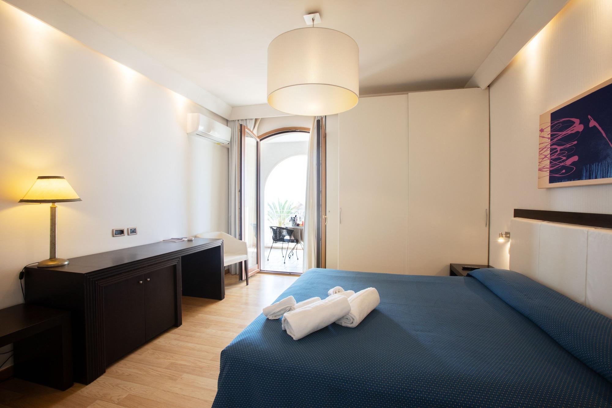 Hotel Aurora E Del Benessere Santa Cesarea Terme Eksteriør billede